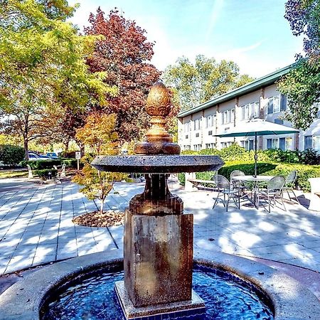Radisson Hotel Providence Airport วอร์วิค ภายนอก รูปภาพ