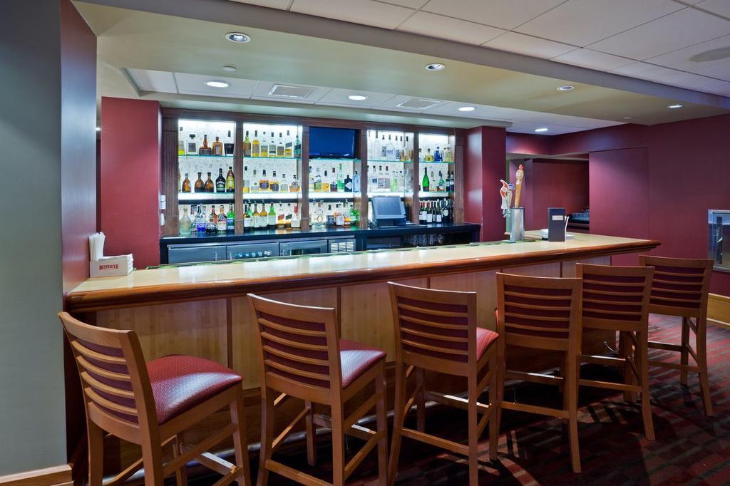 Radisson Hotel Providence Airport วอร์วิค ภายนอก รูปภาพ